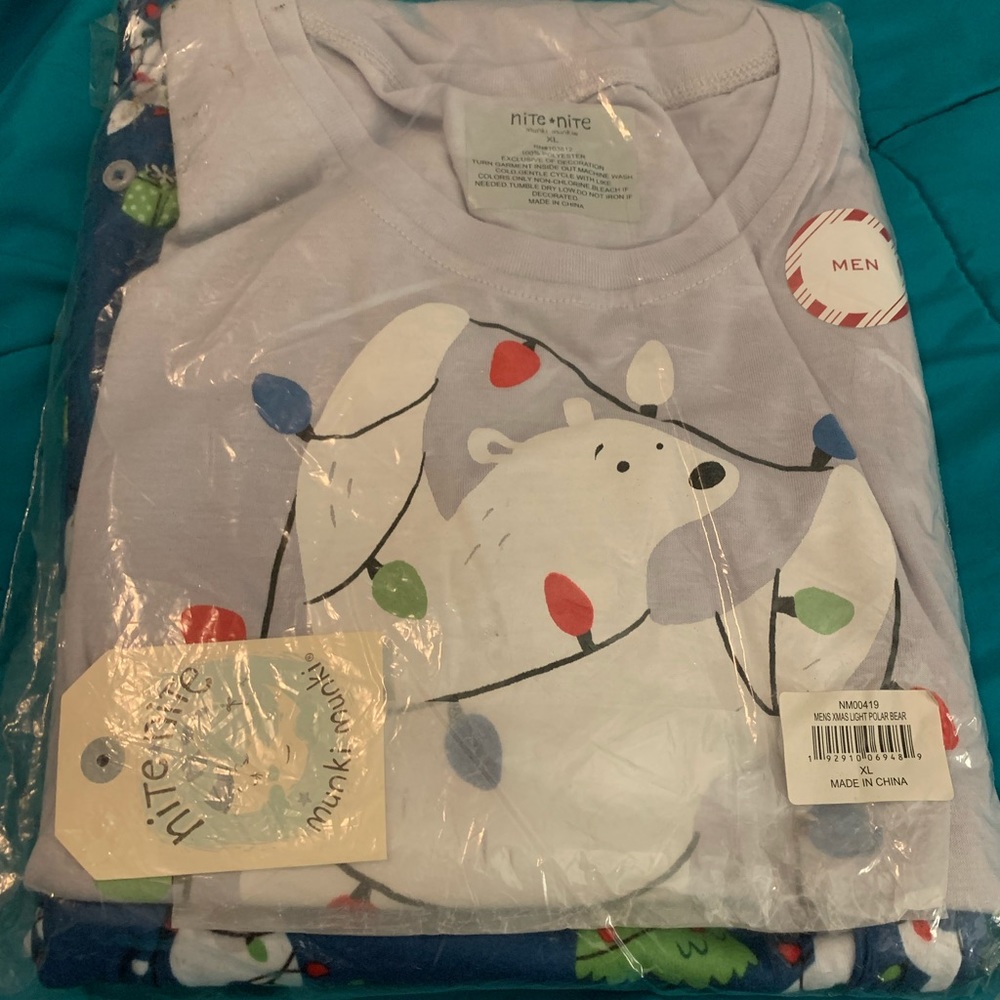 Brand New Men’s Christmas pjs